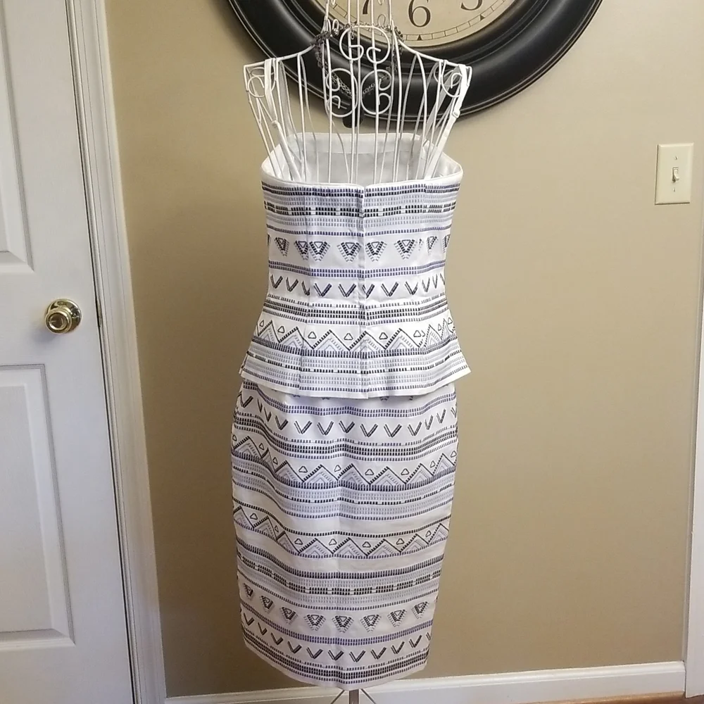 White House Black Market top and skirt - Picture 5 of 15